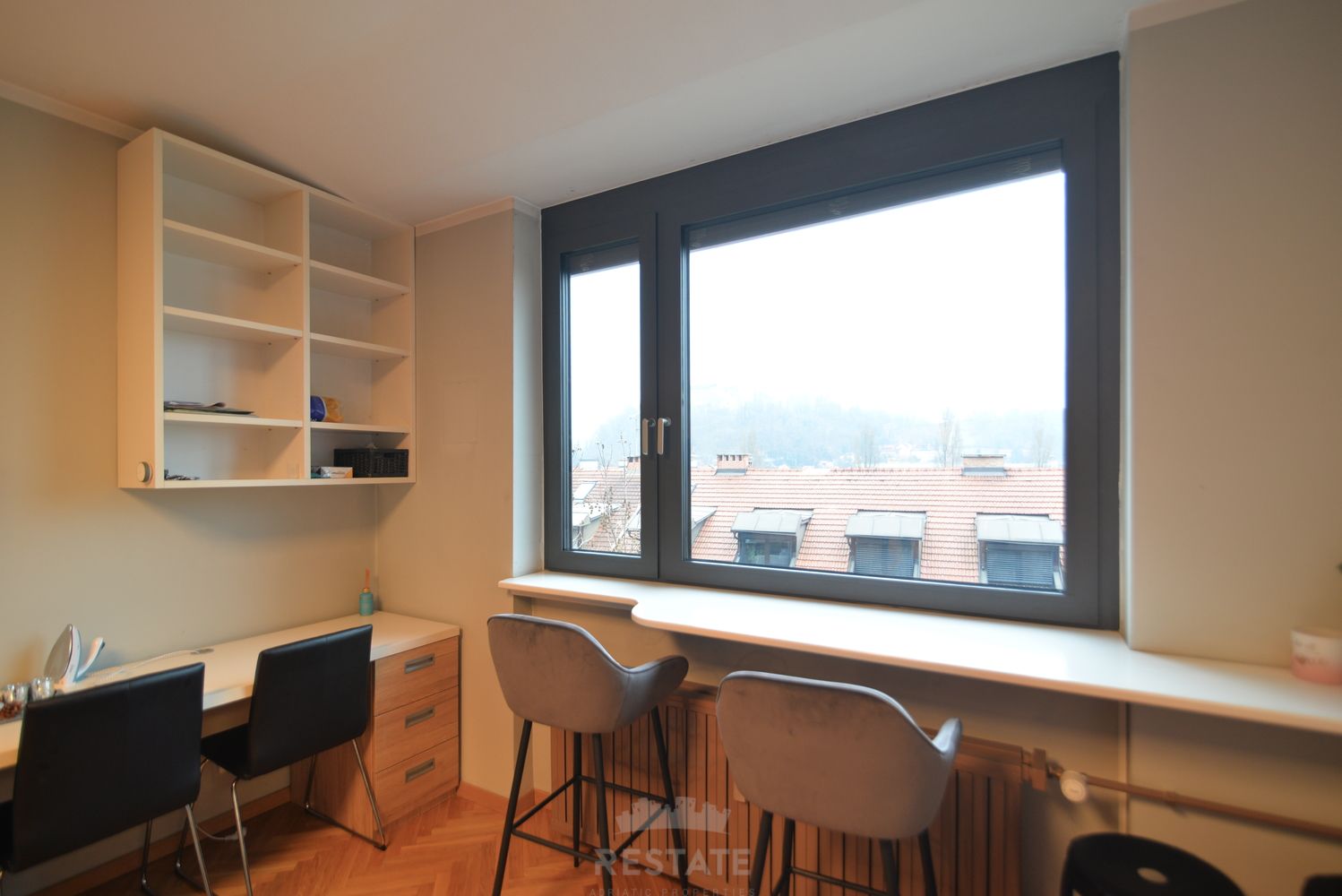 GARSONJERA, HIŠNI LJUBLJENČKI DOVOLJENI — Slovenska cesta 9A