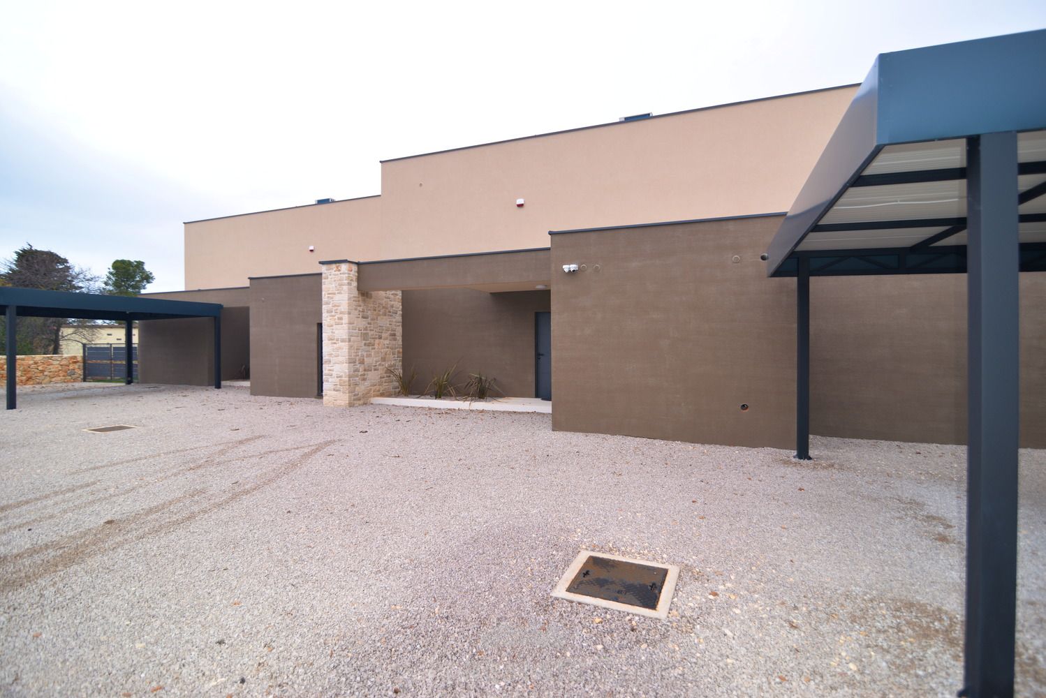 HIŠA (dvostanovanjska), vrhunska gradnja, popolnoma opremljena, z bazenom, 3S, 3KP+wc — Pudarica ulica 12