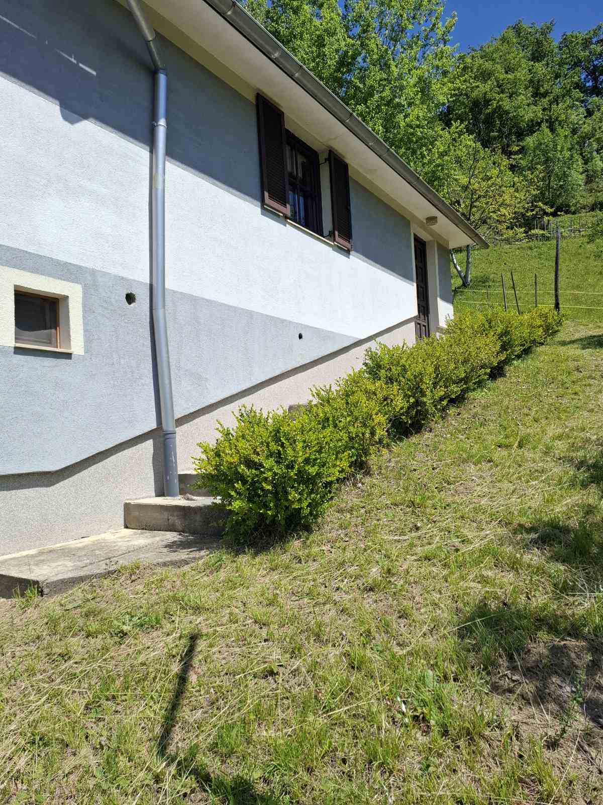 PRODAJ VIKEND,ZIDAN,NAJBLIŽJI NASLOV JE NADOLE 42,ŽETALE