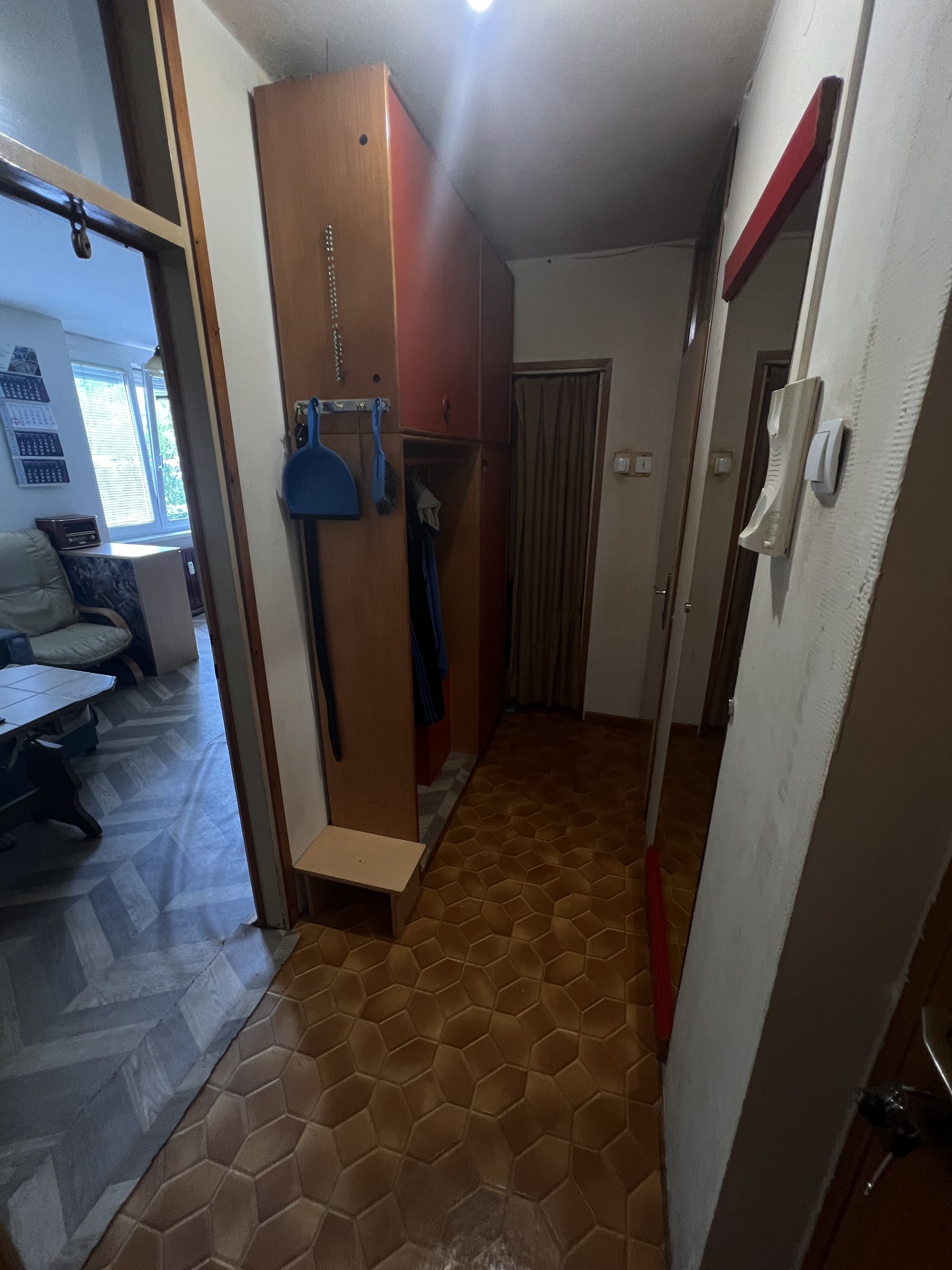 PRODAJA,STANOVANJE ,2,5 SOBNO — Ulica XIV. divizije 8