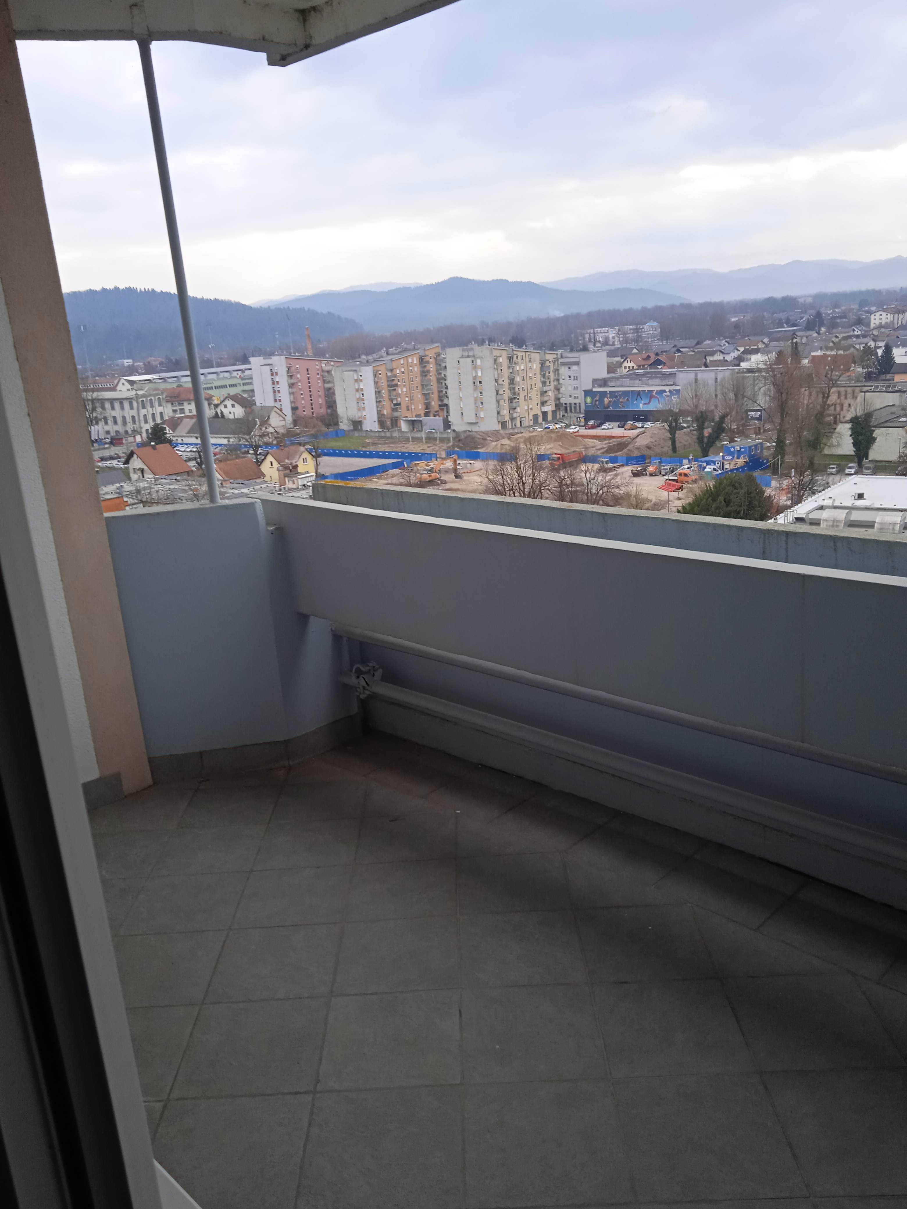 PRODAMO 3 SOBNO STANOVANJE,DOMŽALE CENTER