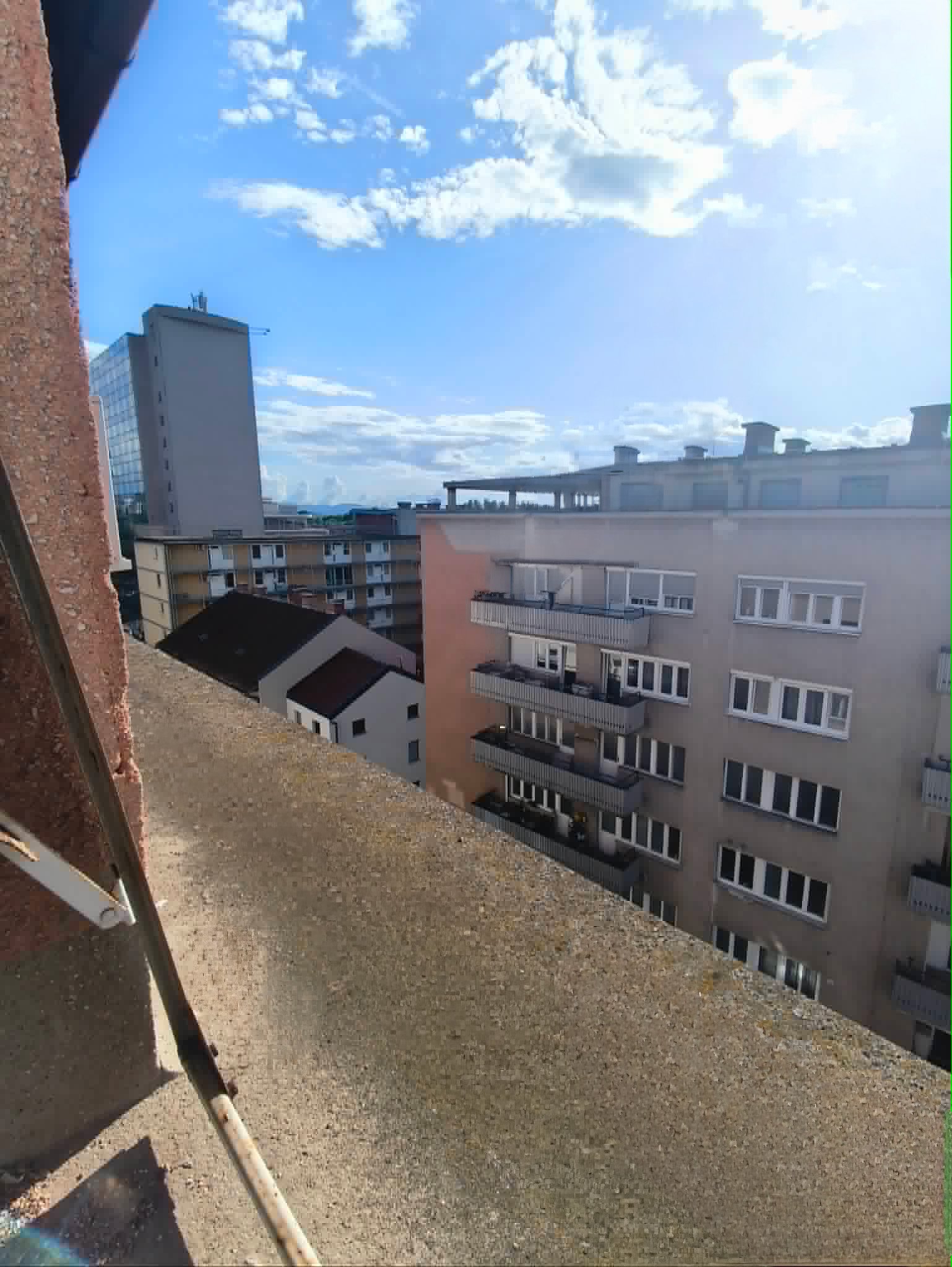 PRODAJA,STANOVANJE,GARSONJERA,LJUBLJANA ZA BAVARSKIM DVOROM — Vošnjakova ulica 12