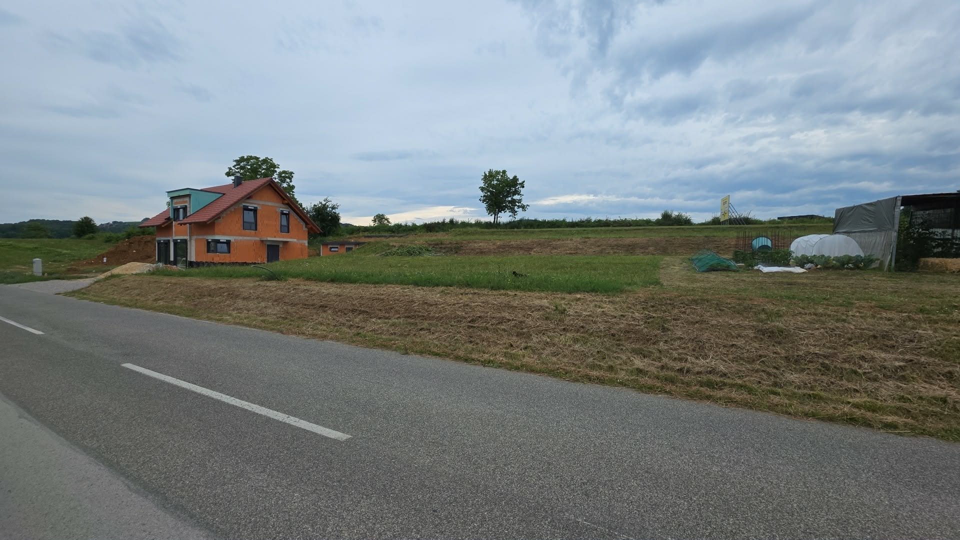 PRODAJA,POSEST,ZAZIDLJIVA