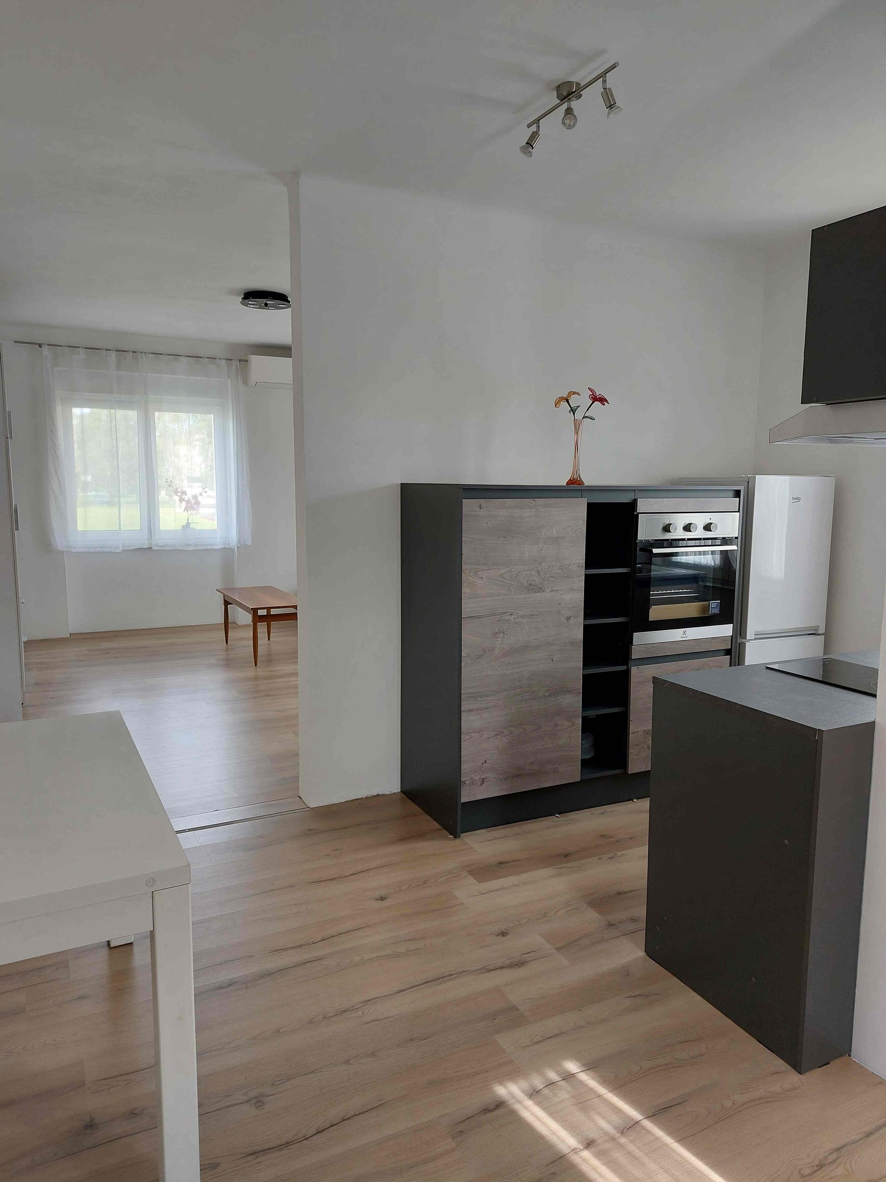 PRODAJA,STANOVANJE, 3-SOBNO — Trstenjakova ulica 5