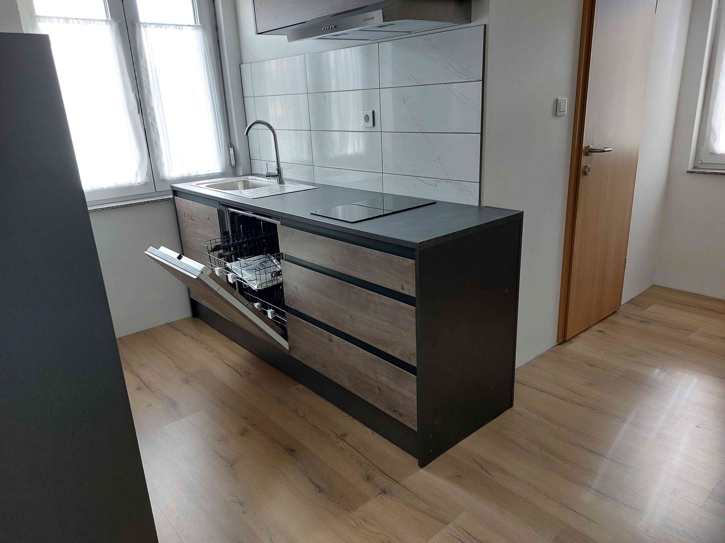 PRODAJA,STANOVANJE, 3-SOBNO — Trstenjakova ulica 5